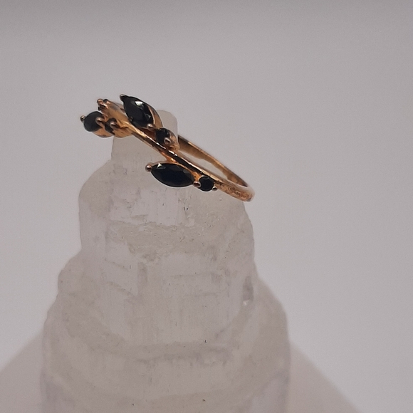 R838 Sterling Silver Vine Ring - Charmed Aroma - Picture 2 of 8